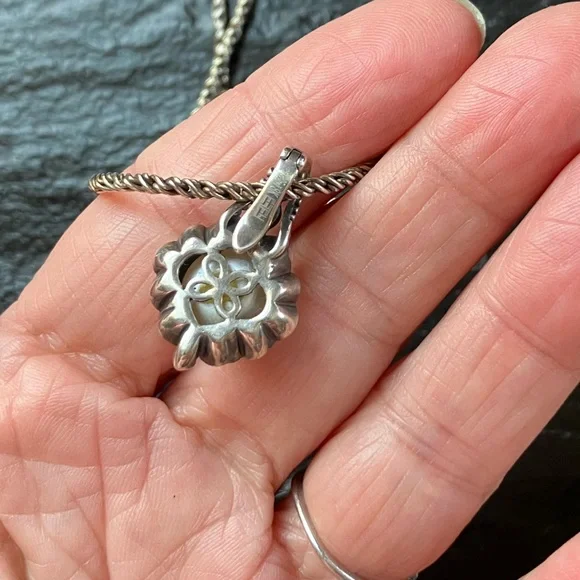 SALE! Genuine Pearl in 18k Y/G & Sterling Pendant - Picture 2 of 4